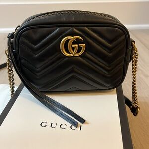 Authentic Gucci bag (mini GG Marmont crossbody bag